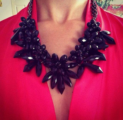 HAWAII NECKLACE - BLACK GLASS